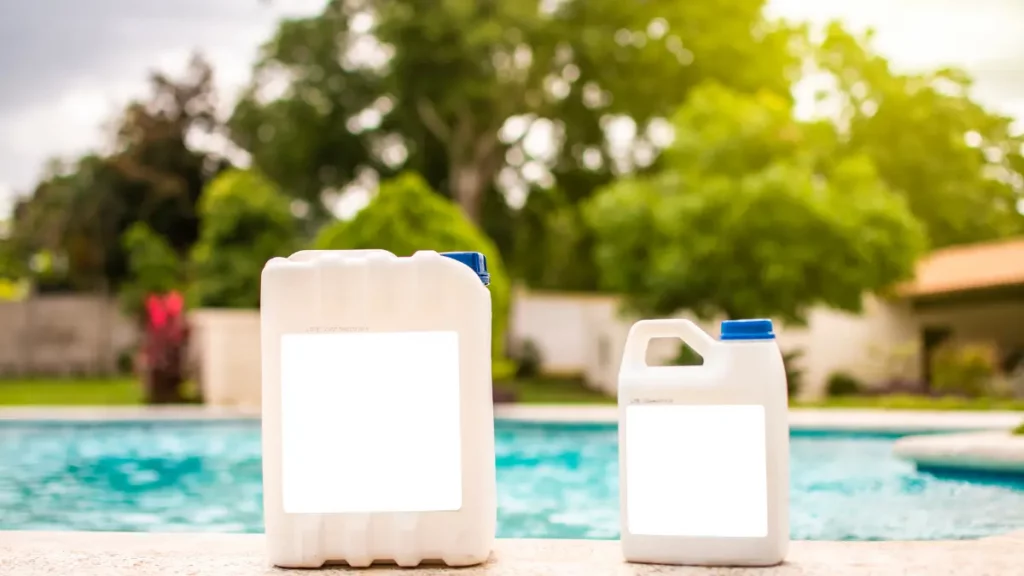 Qual a ordem dos produtos para limpar a piscina