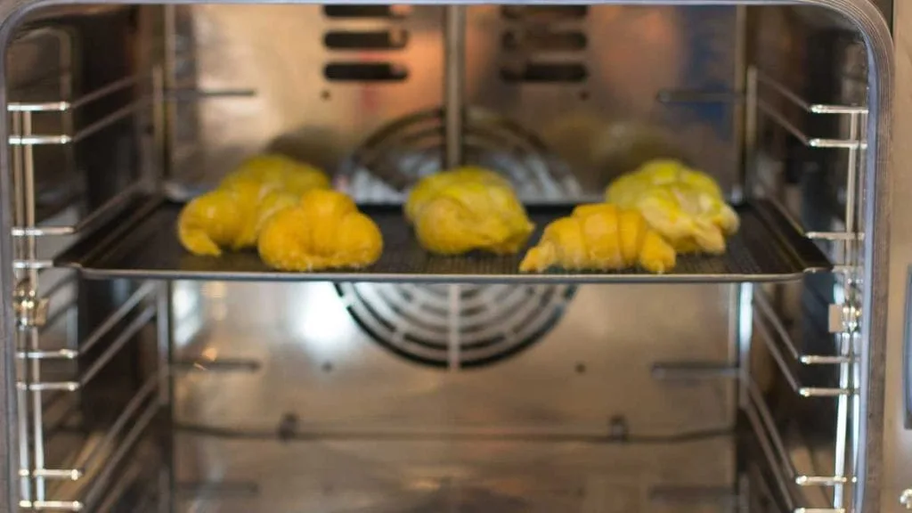 Tenha um forno de convecção