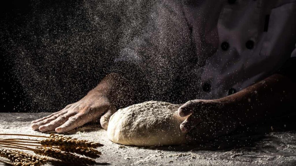quanto tempo para assar pão caseiro no forno