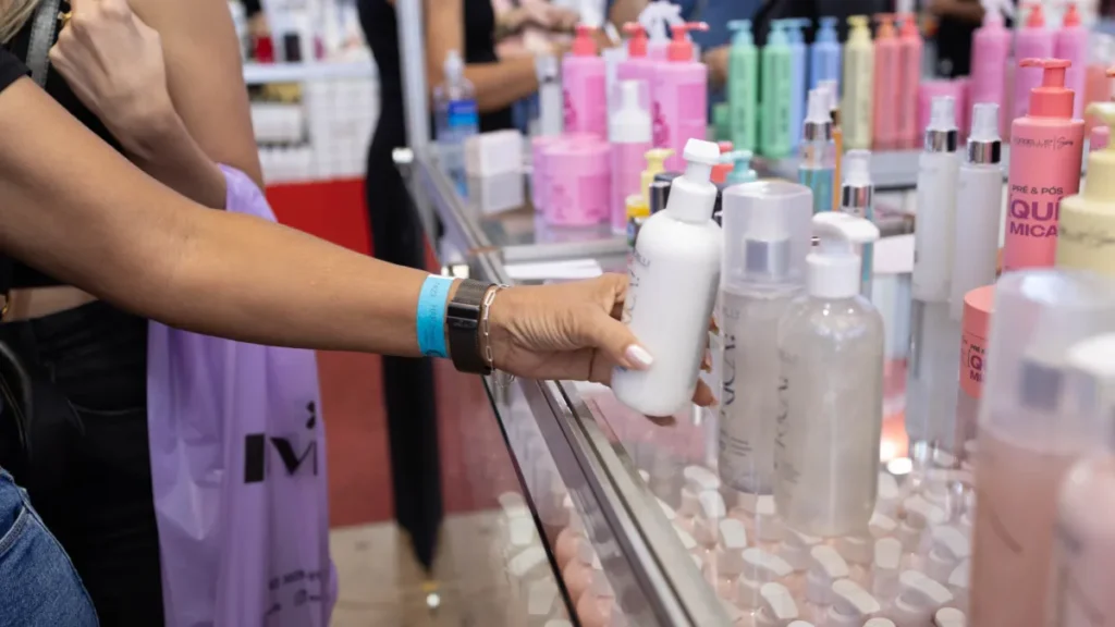 Feira de beleza impulsiona empreendedorismo feminino em Brasília